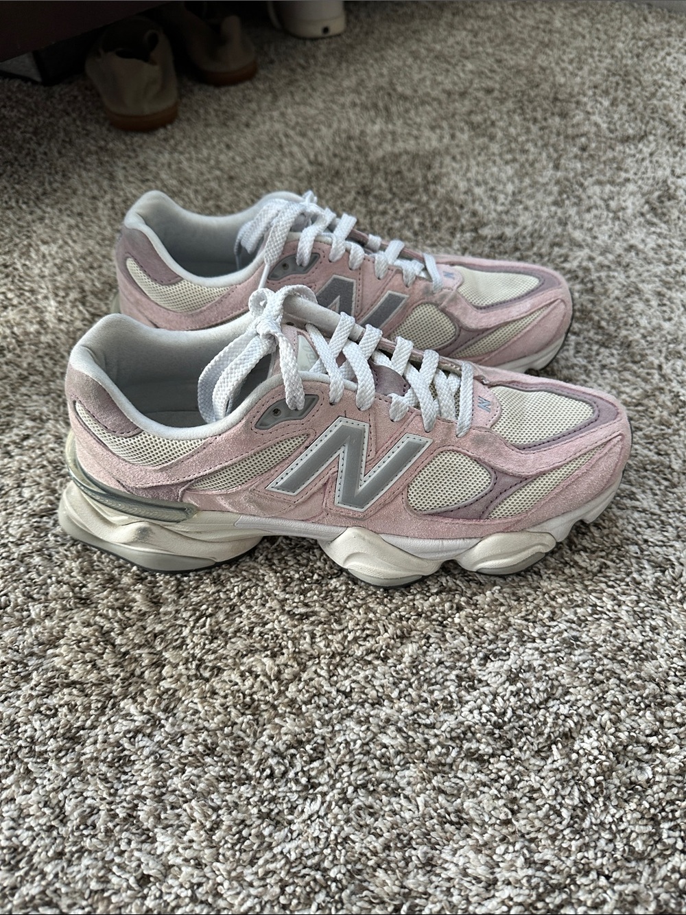 New Balance 9060 Soft Pink, Cream athletic sneakers 9.5 Men’s or 11 women’s